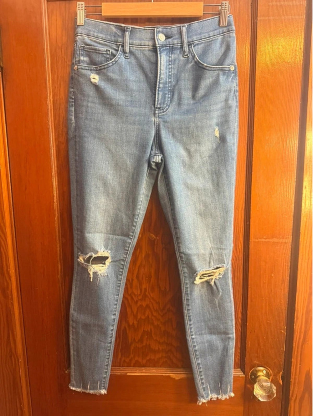Express Skinny High Rise Hyper Stretch Distressed Jeans Size 6R Medium Wash
